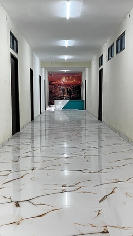 Imagen de los interiores del Hotel Mahakumbh Prayagraj Residency. Foto 14
