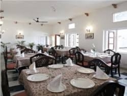 Imagen del bar/restaurante del Hotel Mahal Khandela. Foto 2