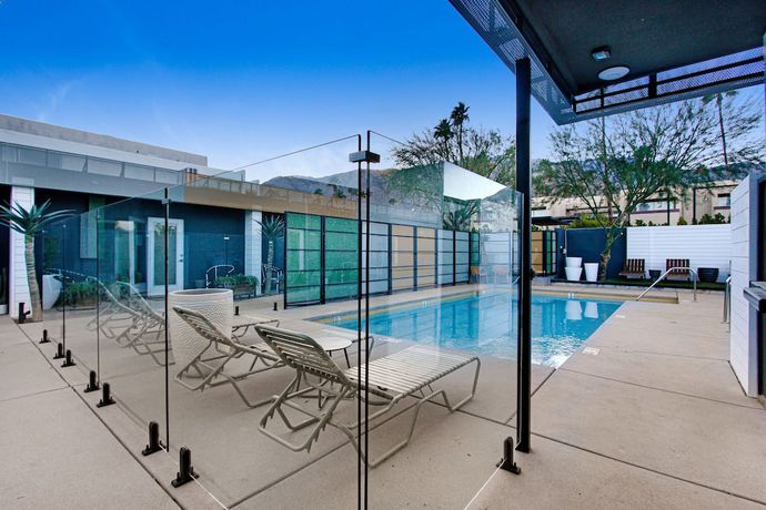 Imagen de la piscina del Hotel Mahala - 21 and Over - A Town & Desert Boutique. Foto 9