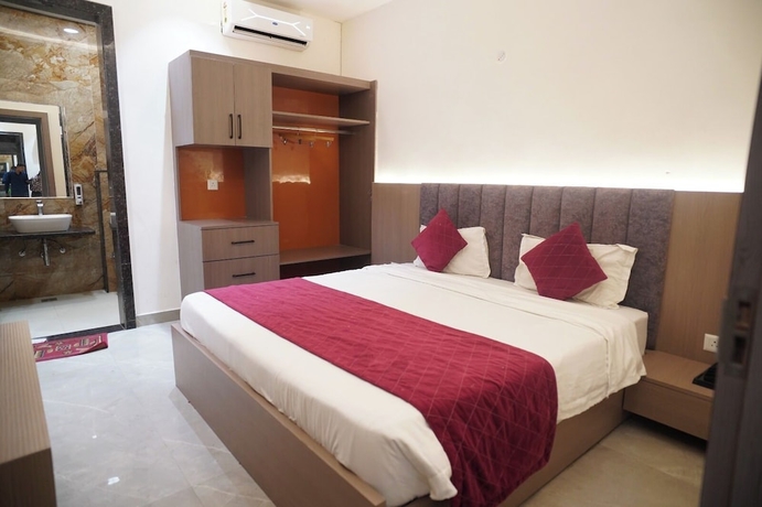 Imagen de la habitación del Hotel Mahalaxmi Grand. Foto 1