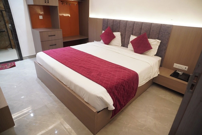 Imagen de la habitación del Hotel Mahalaxmi Grand. Foto 2
