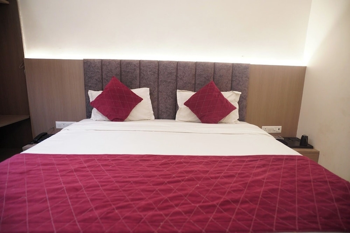 Imagen de la habitación del Hotel Mahalaxmi Grand. Foto 4