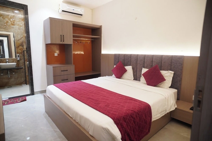 Imagen de la habitación del Hotel Mahalaxmi Grand. Foto 5