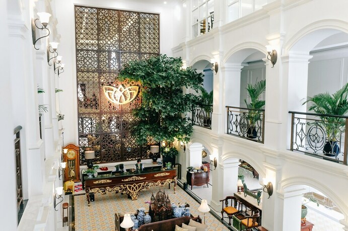 Imagen de los interiores del Hotel Mahalaya The Legacy Solo. Foto 22