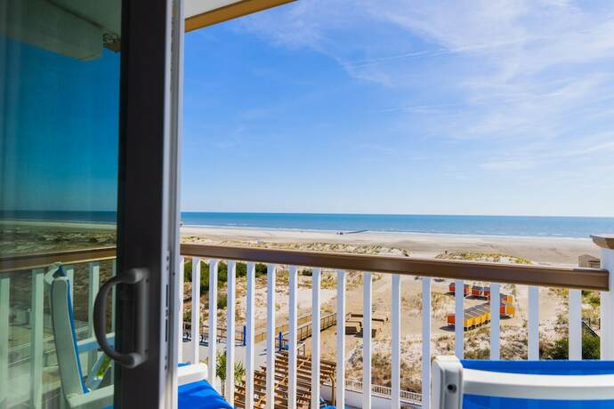 Imagen general del Hotel Mahalo Diamond Beach. Foto 11