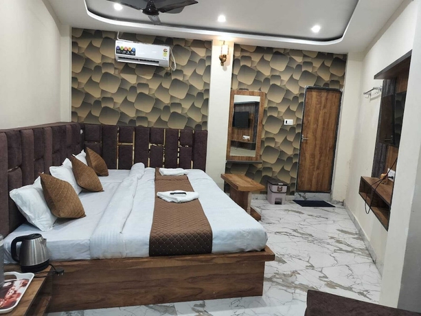 Imagen de la habitación del Hotel Mahalok Palace. Foto 3