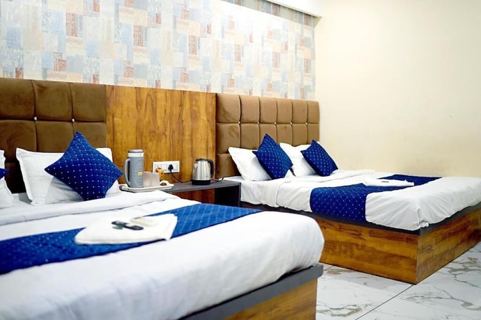 Imagen de la habitación del Hotel Mahalok Palace. Foto 6