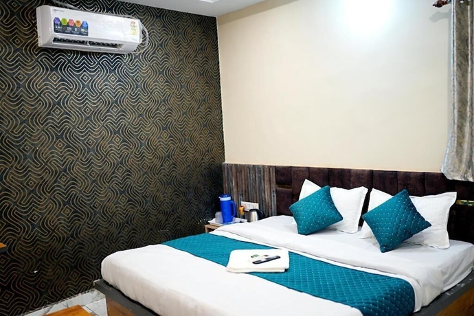 Imagen de la habitación del Hotel Mahalok Palace. Foto 8
