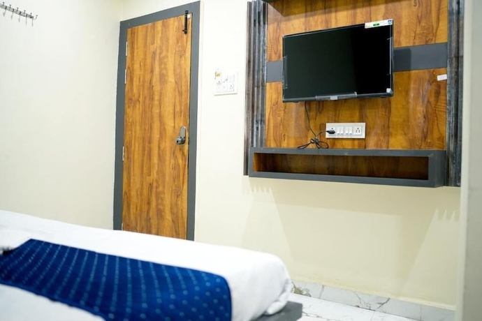 Imagen de la habitación del Hotel Mahalok Palace. Foto 11