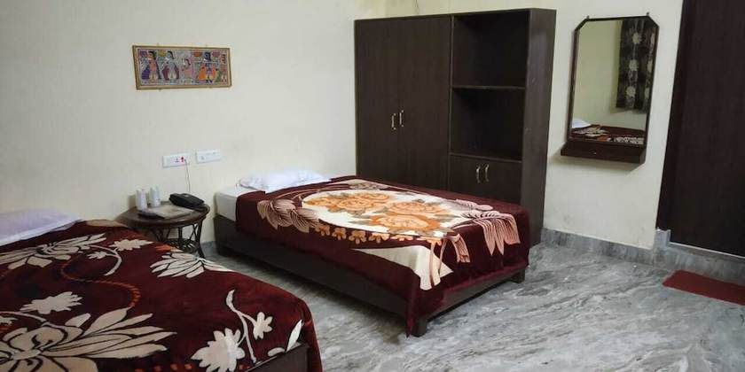 Imagen de la habitación del Hotel Mahamaya Palace. Foto 13
