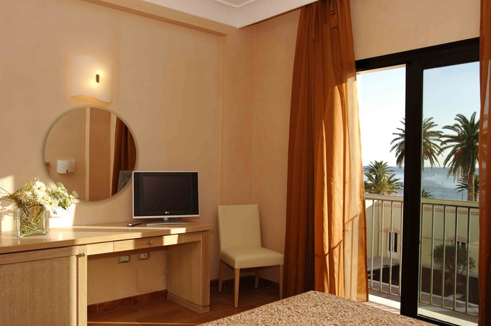Imagen de los interiores del Hotel Mahara and Wellness. Foto 8