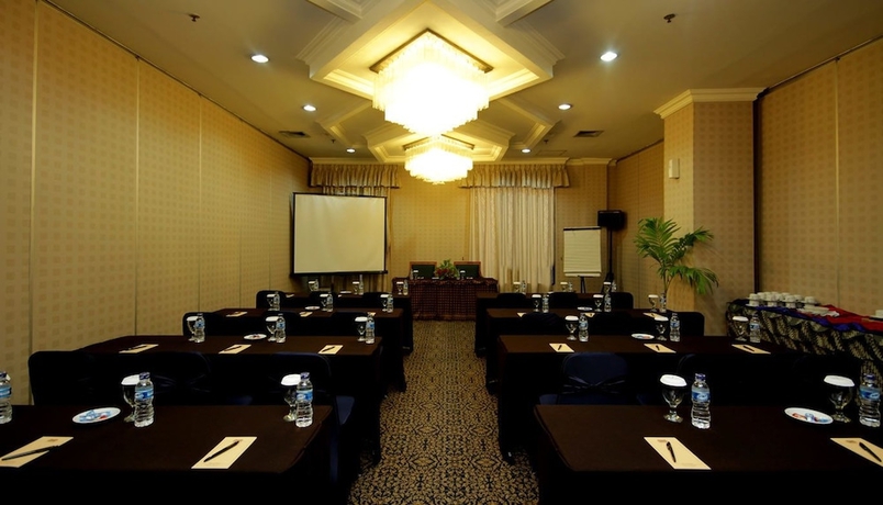 Imagen de los interiores del Hotel Maharadja. Foto 12