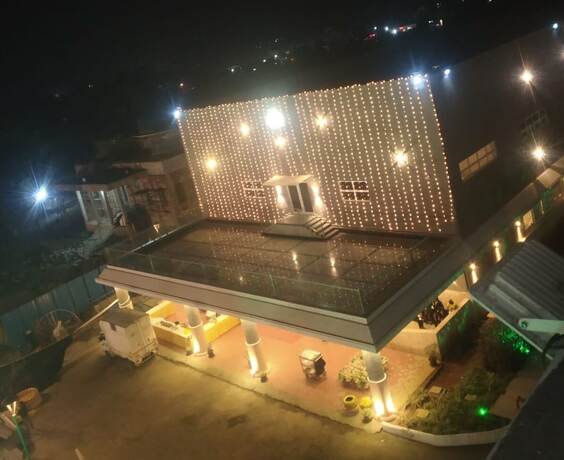 Imagen general del Hotel Maharaja Agrasen Palace - Pure Vegetarian. Foto 2