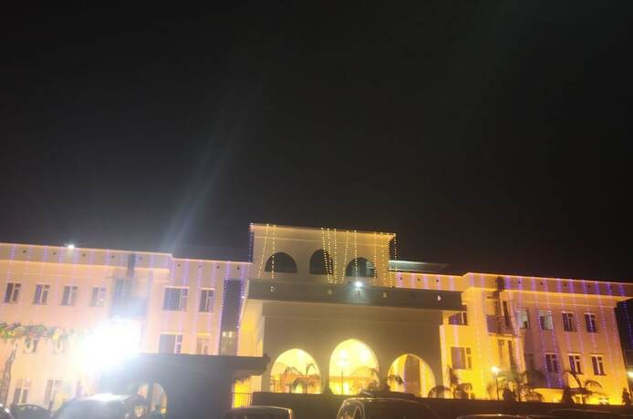 Imagen general del Hotel Maharaja Agrasen Palace - Pure Vegetarian. Foto 12