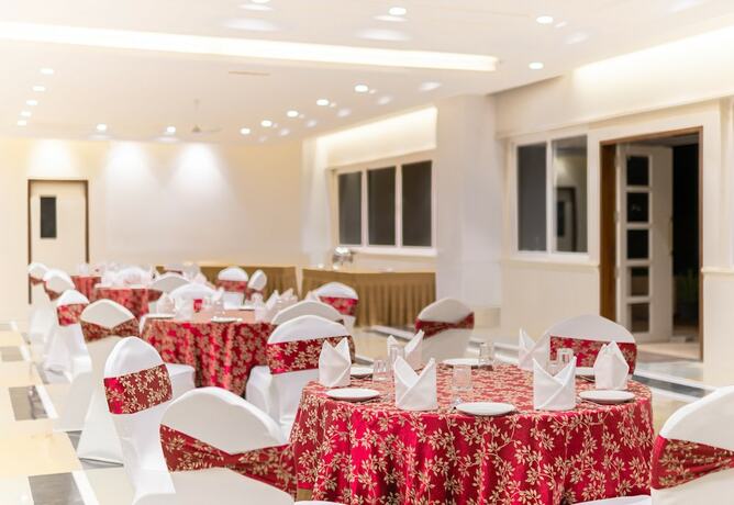 Imagen general del Hotel Maharaja Agrasen Palace - Pure Vegetarian. Foto 14