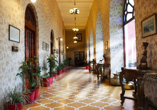 Imagen de los interiores del Hotel Maharaja Ganga Mahal. Foto 15