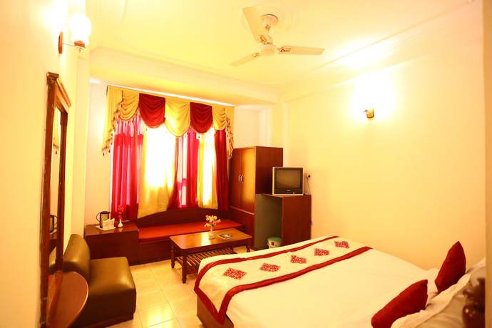Imagen de la habitación del Hotel Maharaja Inn. Foto 7