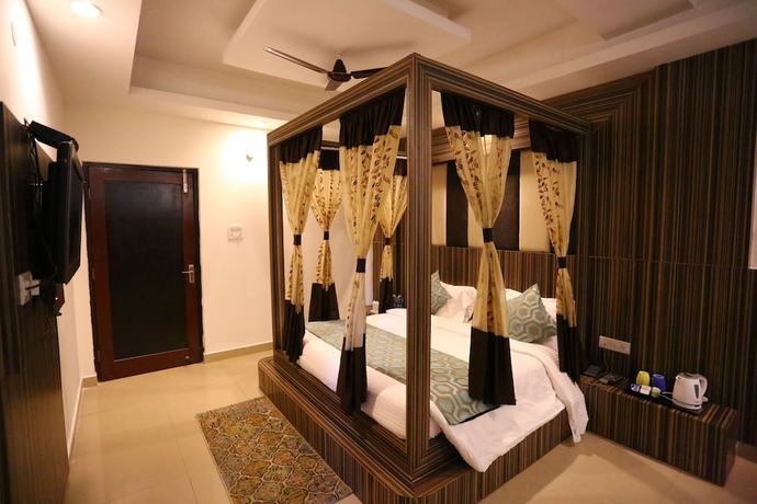 Imagen de la habitación del Hotel Maharaja Inn. Foto 18