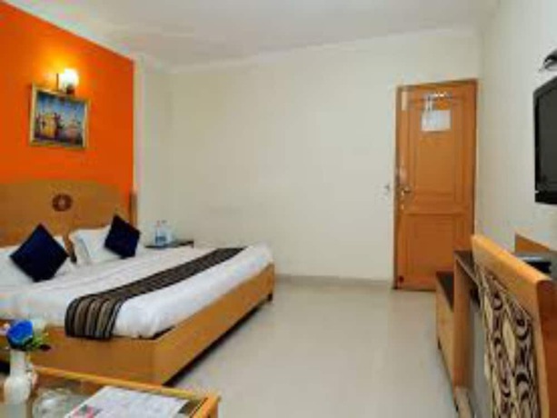 Imagen de la habitación del Hotel Maharaja Residency, Jalandhar. Foto 8
