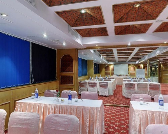 Imagen de los interiores del Hotel Maharani Palace, JAIPUR. Foto 10