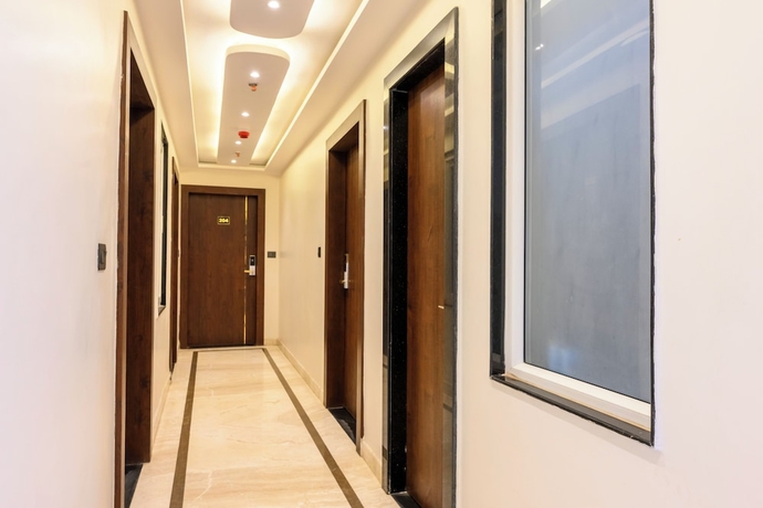 Imagen de los interiores del Hotel Maharani Palace, Varanasi. Foto 12
