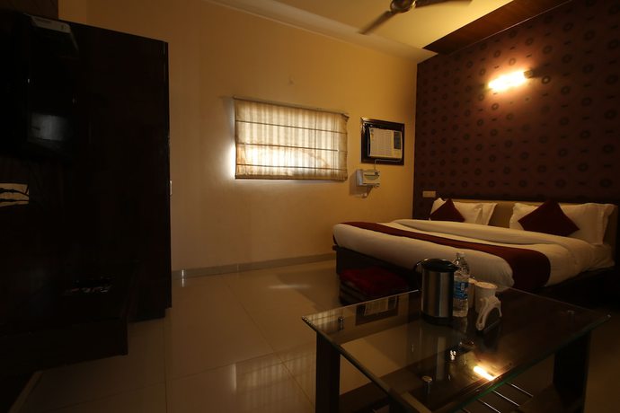 Imagen de la habitación del Hotel Maharani Regency. Foto 3