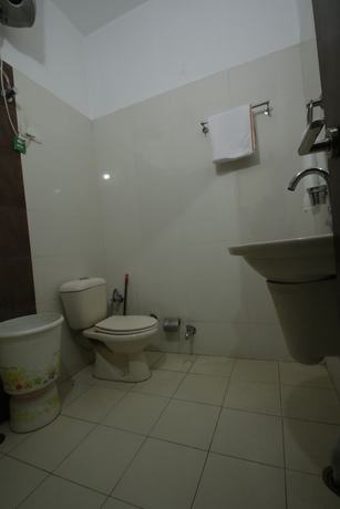Imagen de la habitación del Hotel Maharani Regency. Foto 4