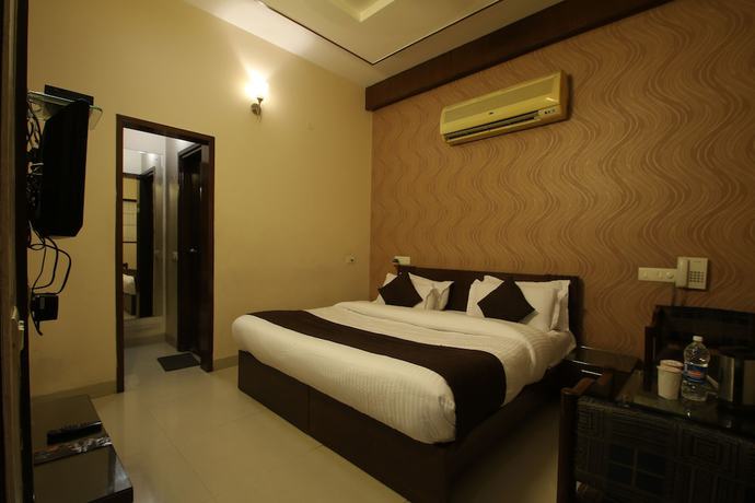Imagen de la habitación del Hotel Maharani Regency. Foto 5