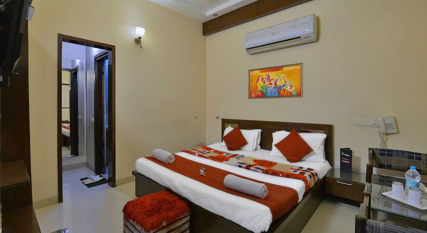 Imagen de la habitación del Hotel Maharani Regency. Foto 8