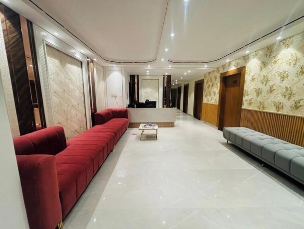 Imagen de los interiores del Hotel Maharishi Inn. Foto 12