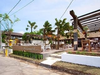 Imagen del bar/restaurante del Hotel Maharta Bali. Foto 1