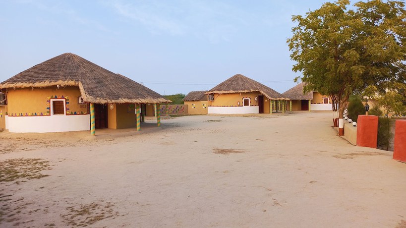 Imagen de la habitación del Hotel Mahefeel E Rann Resort. Foto 2