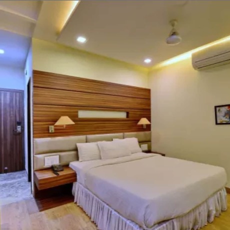 Imagen de la habitación del Hotel Mahendra. Foto 19