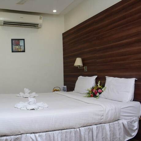 Imagen de la habitación del Hotel Mahendra. Foto 20