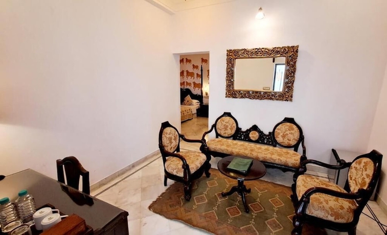 Imagen de la habitación del Hotel Mahendra Prakash. Foto 9