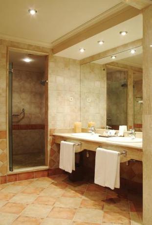 Imagen de la habitación del Hotel Maher. Foto 19