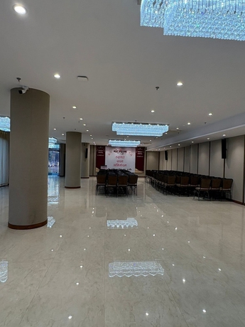 Imagen de los interiores del Hotel Maheshwaram Vijay Nagar Indore. Foto 13
