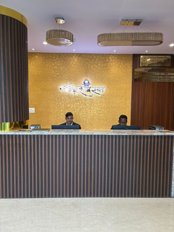 Imagen de los interiores del Hotel Maheshwaram Vijay Nagar Indore. Foto 14