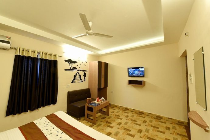 Imagen de la habitación del Hotel Mahima. Foto 10