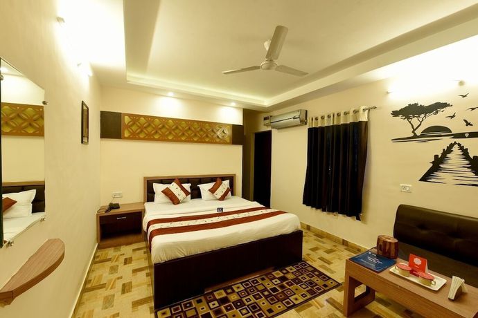 Imagen de la habitación del Hotel Mahima. Foto 16