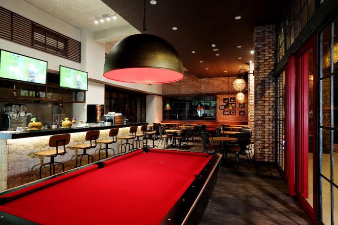 Imagen del bar/restaurante del Hotel Mahogany, Bali. Foto 8