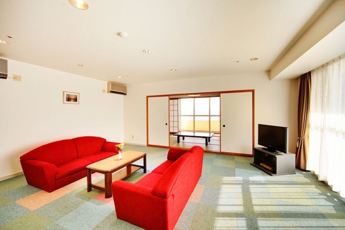 Imagen de la habitación del Hotel Maholova Minds Miura. Foto 17