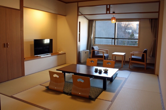 Imagen de la habitación del Hotel Mahoroba. Foto 15