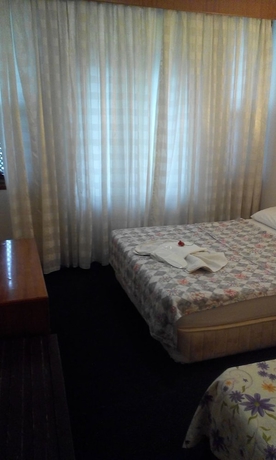 Imagen de la habitación del Hotel Mahper. Foto 2