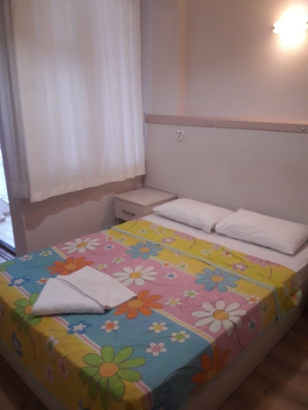 Imagen de la habitación del Hotel Mahper. Foto 3