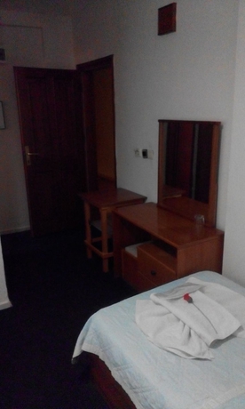 Imagen de la habitación del Hotel Mahper. Foto 11