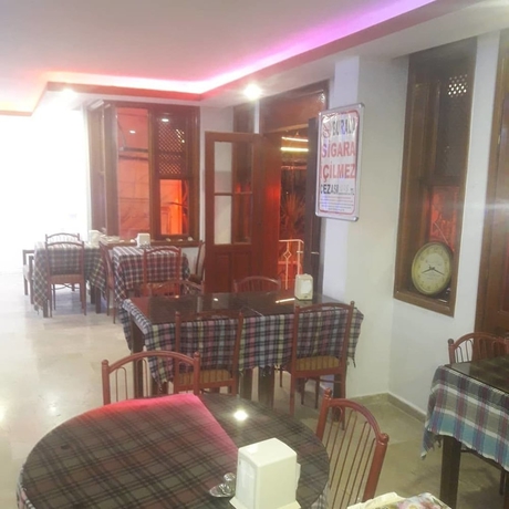 Imagen de la habitación del Hotel Mahper. Foto 13