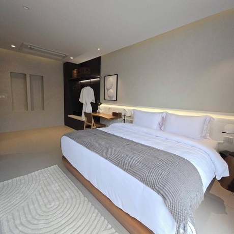 Imagen de la habitación del Hotel Mahutsachan Klong Thom. Foto 2