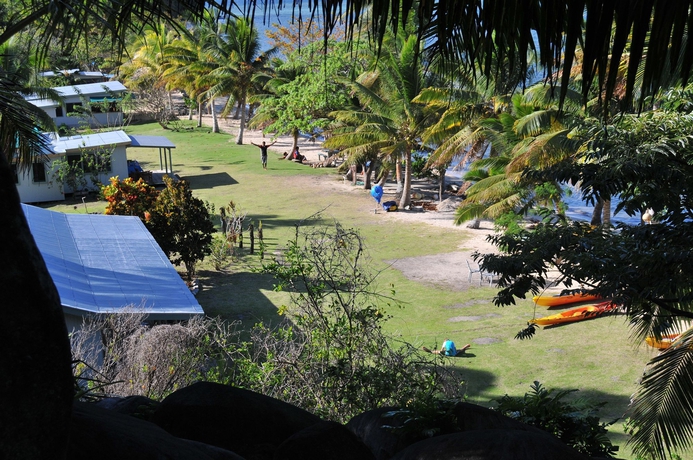 Imagen de los exteriores del Hotel Mai Dive Astrolabe Reef Resort. Foto 4