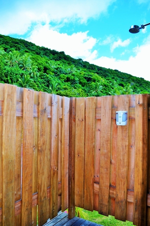 Imagen de los exteriores del Hotel Mai Dive Astrolabe Reef Resort. Foto 8